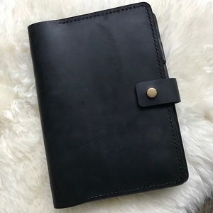 Leather refillable A5 binder w/ lined kraft paper